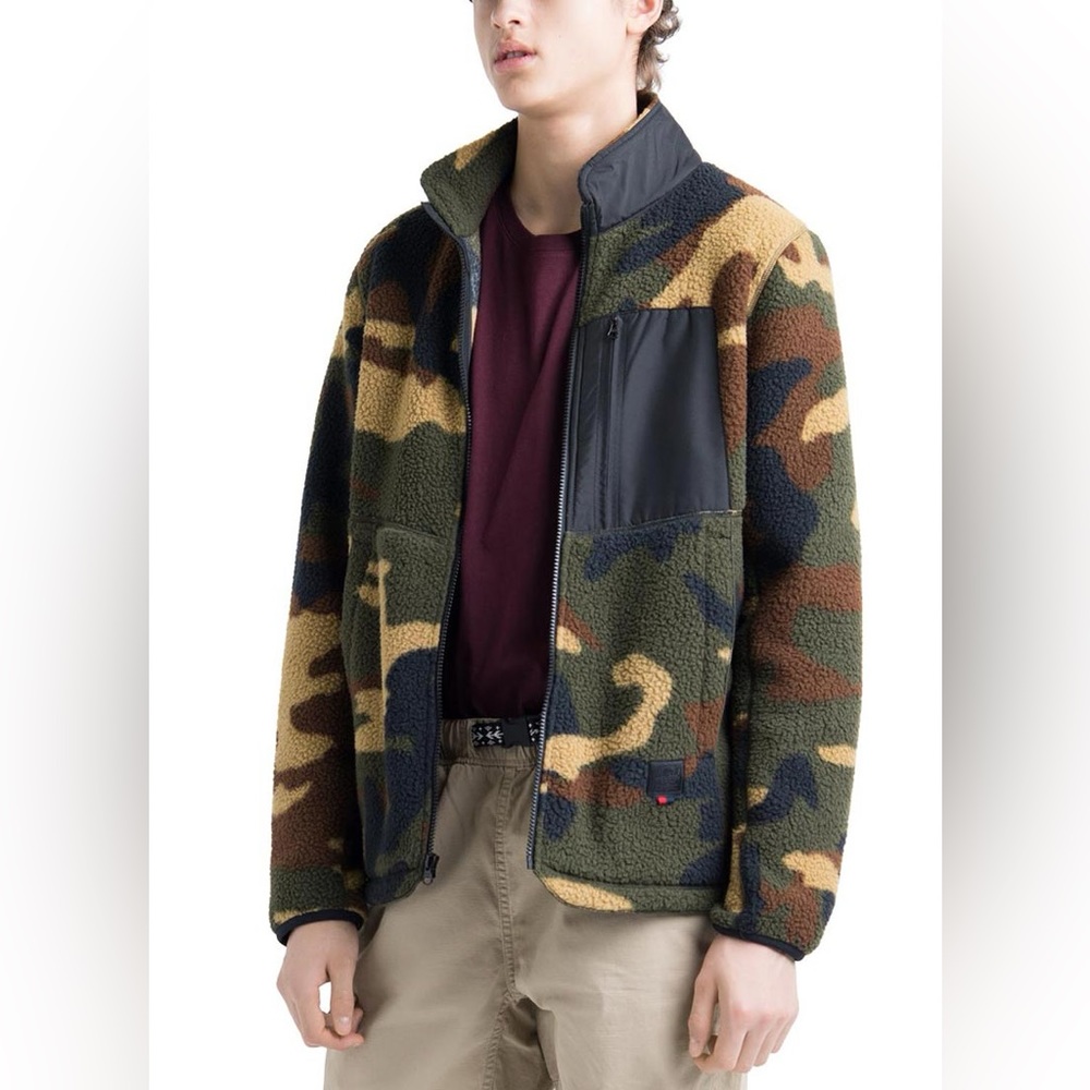 Herschel Supply co.‎ Men’s camo fleece zip jacket Sherpa sweater sz M